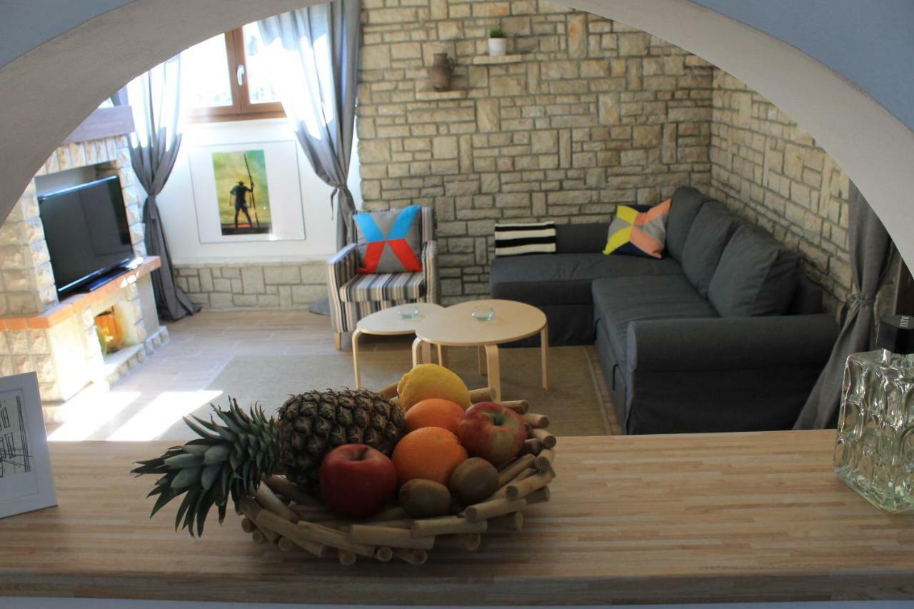 Apartments Dina Póla Kültér fotó